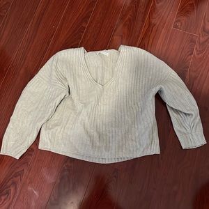 Everlane ‘Ribbed Wool Cashmere Crop V Neck Sweater’